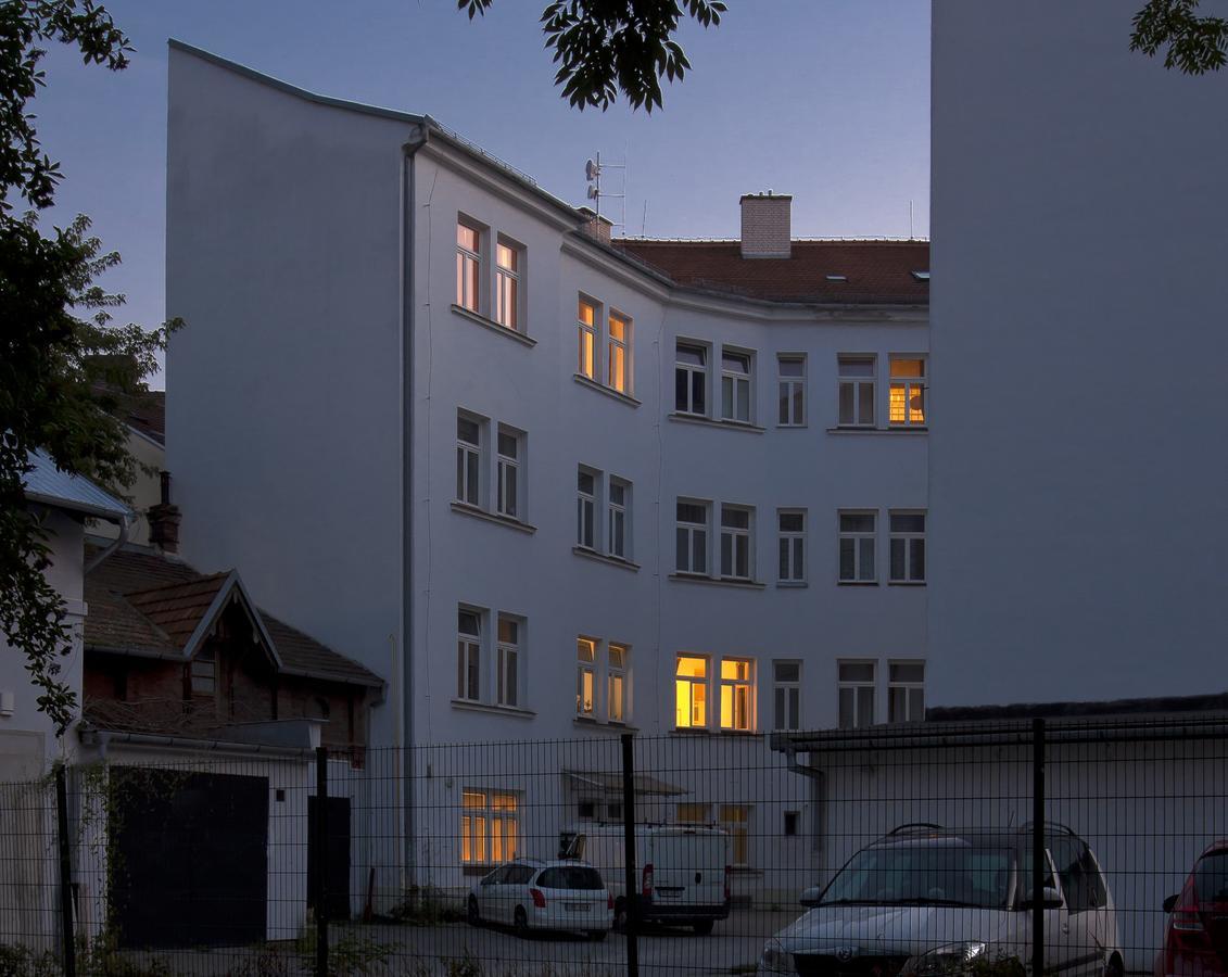 Cosy Design Apartment II 布尔诺 外观 照片